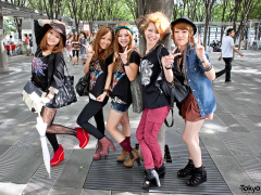 Tokyo Girls Collection Street Snaps 2011 A/W