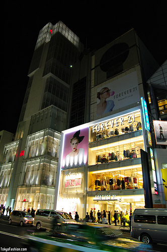 Forever 21 Harajuku – The Night Before Opening Day