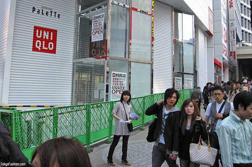 Comme des outlet garcons uniqlo outlet