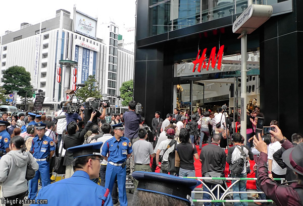 H&M Shibuya Opening Day First Customers