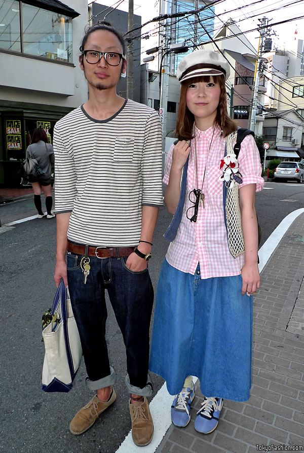 jean skirt and sneakers