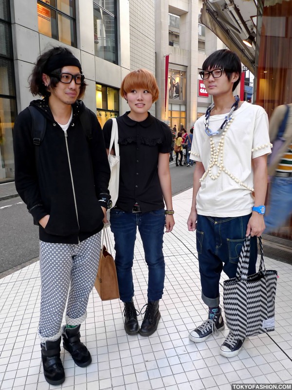 Three Fashionable Japanese in Shibuya