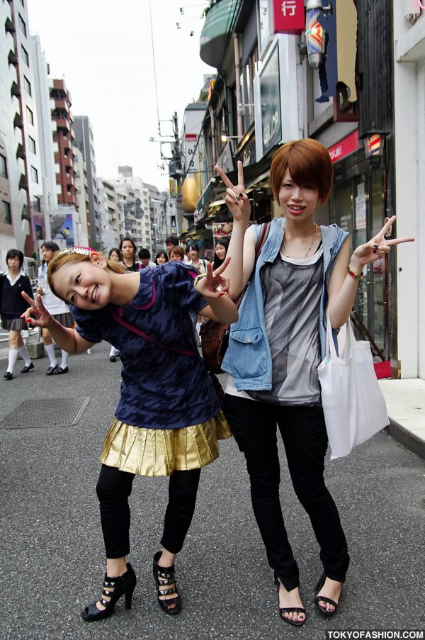 Gold Skirt & Funny Girls in Shibuya