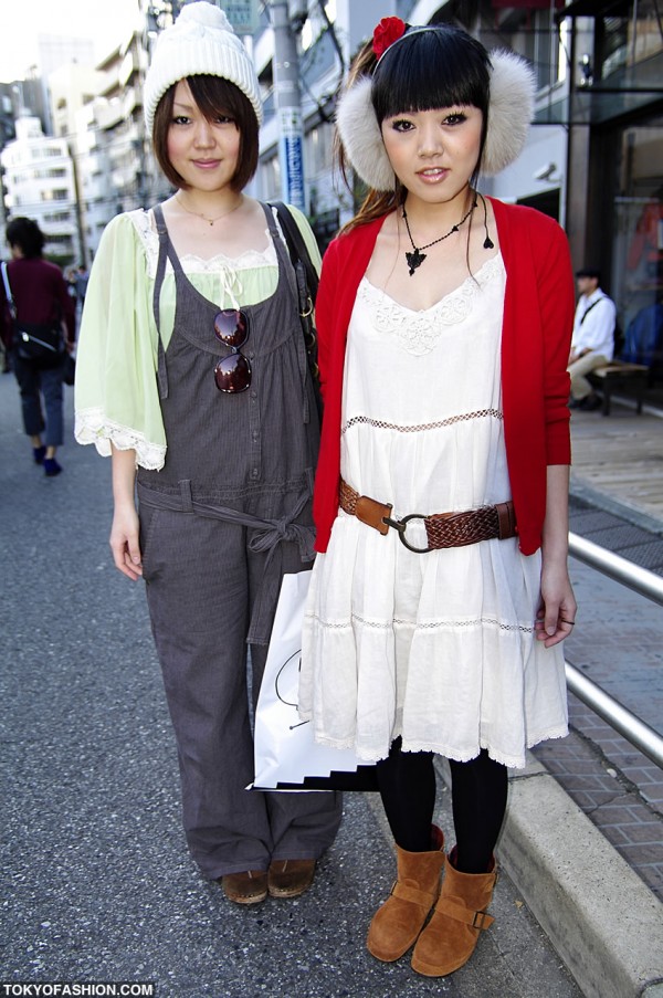 Fur Ear Muffs & Knit Beanie Girls in Shibuya