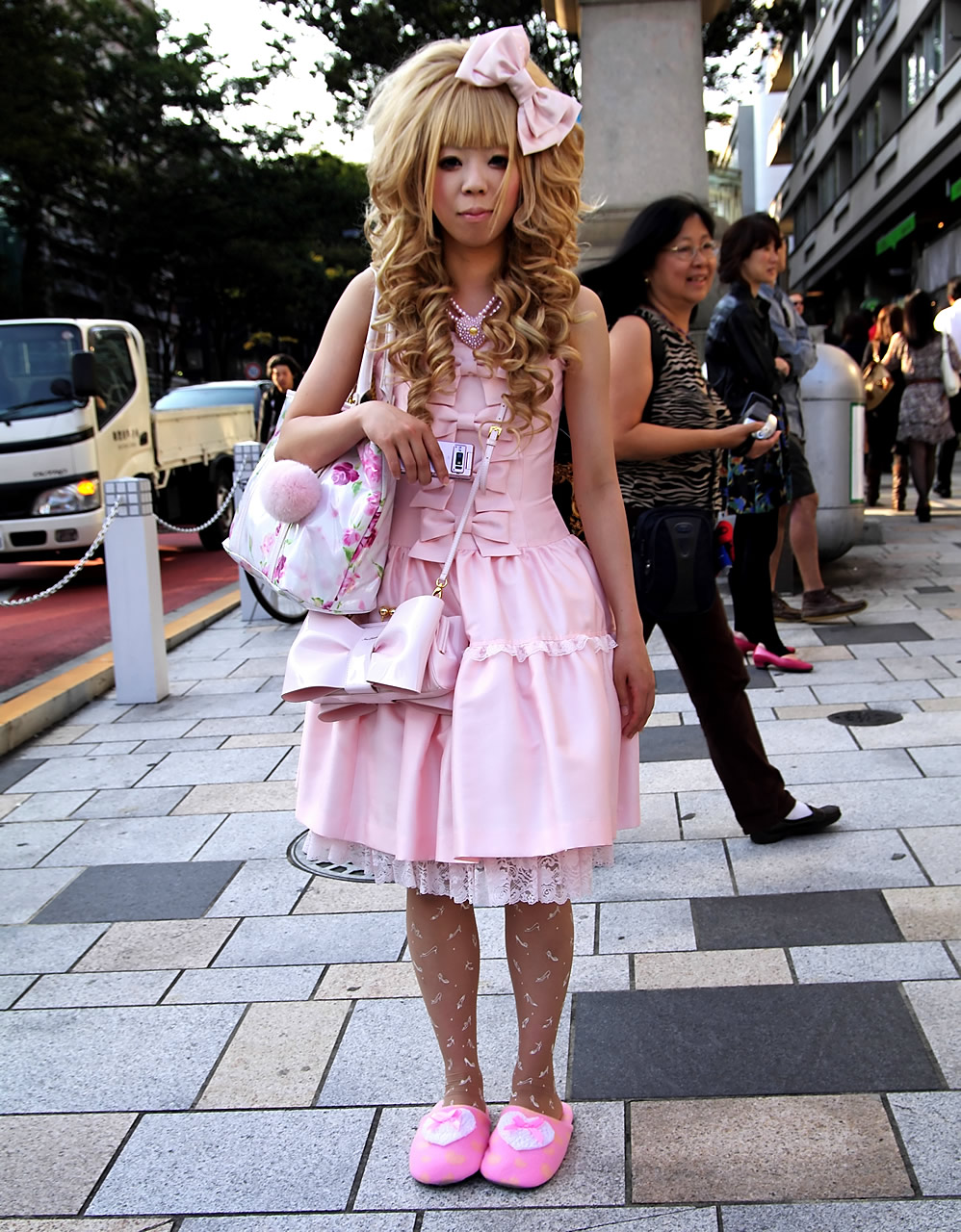 Japanese Hime Gyaru In Fuzzy Pink Slippers