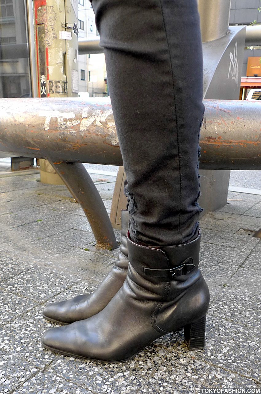 Long Tartan Coat & Boots in Tokyo