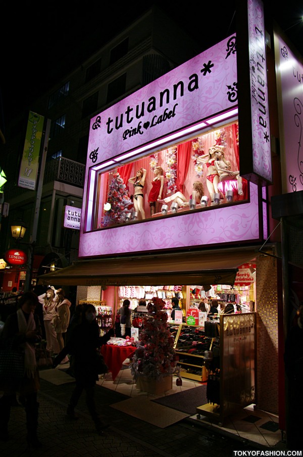 Tutuanna Shop on Takeshita