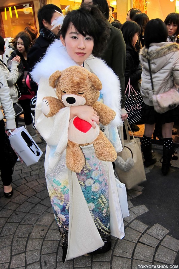 Kimono & Teddy Bear in Harajuku