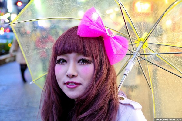 Japanese Girl w/ Cute Pink Hair Bow