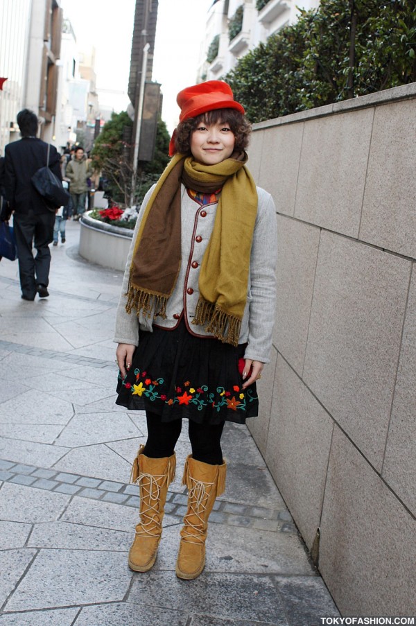 Japanese Nail Art & Moccasin Boots in Harajuku