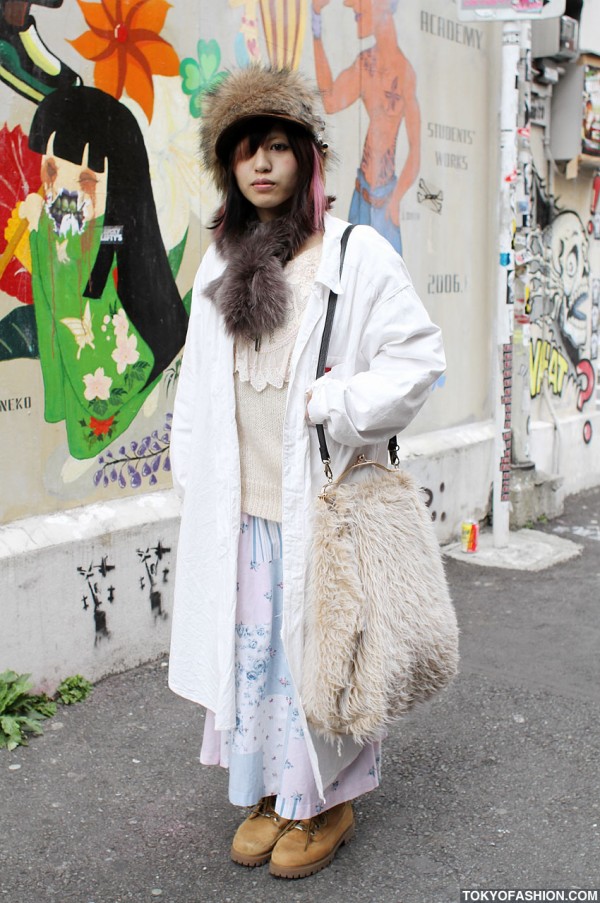 Japanese Girl w/ Furry Handmade Purse in Harajuku