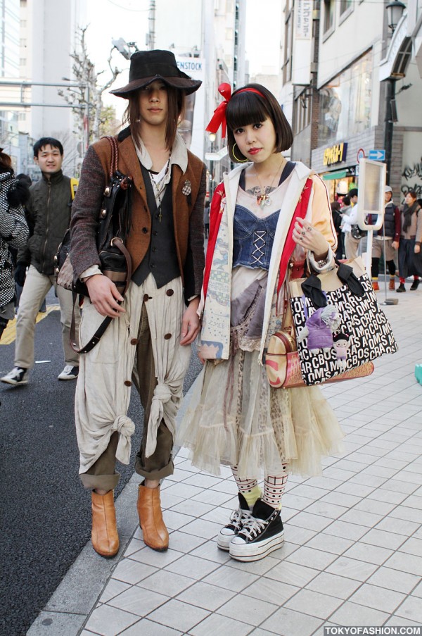 Christopher Nemeth Menswear Street Style w/ Rope Print Newsboy Cap, Vest,  Ruffled Shirt, Cuffed Pants, Rope Bag & Leather Shoes – Tokyo Fashion