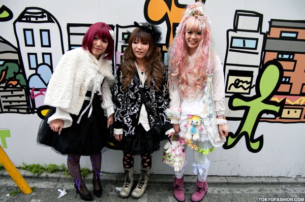 Fairy Kei & Japanese Decora Nail Girls in Harajuku