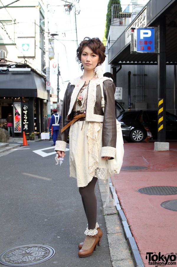 Japanese Girl in Lace, Leggings & Brown Leather