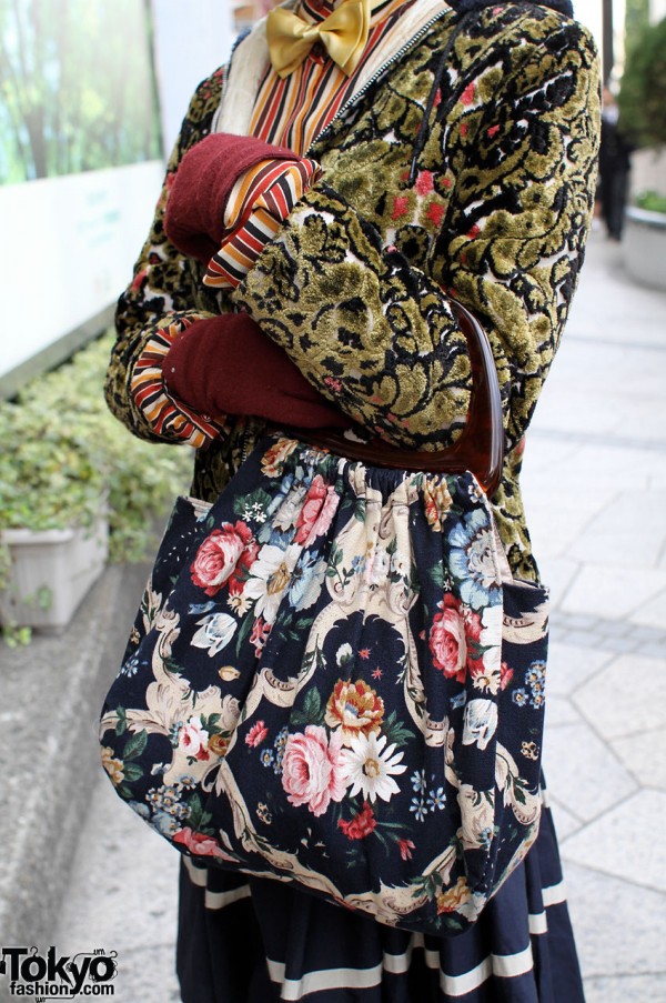 Lois Crayon skirt & floral chintz bag