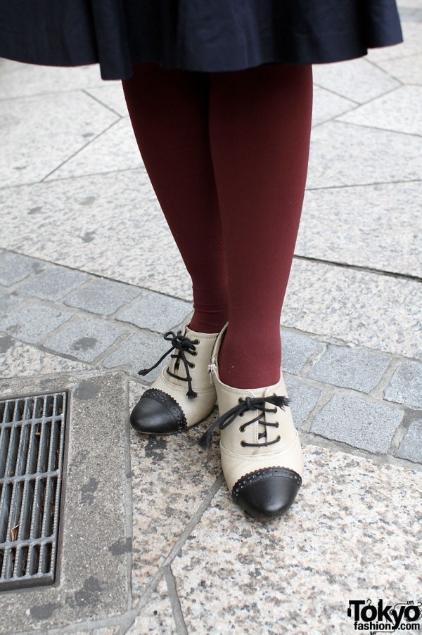 Maroon tights and Mania shoes