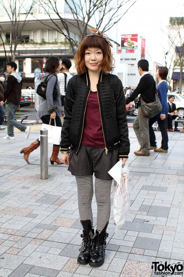 Japanese Girl in Ne-Net Boots, Tights & Hair Bow