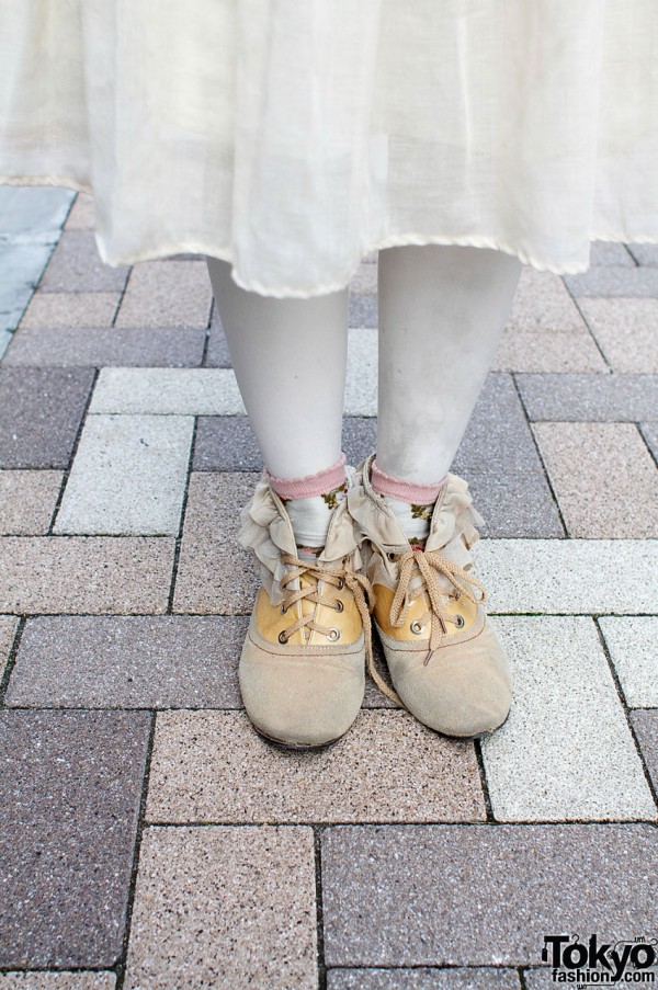 White stockings, anklets and suede resale shoes