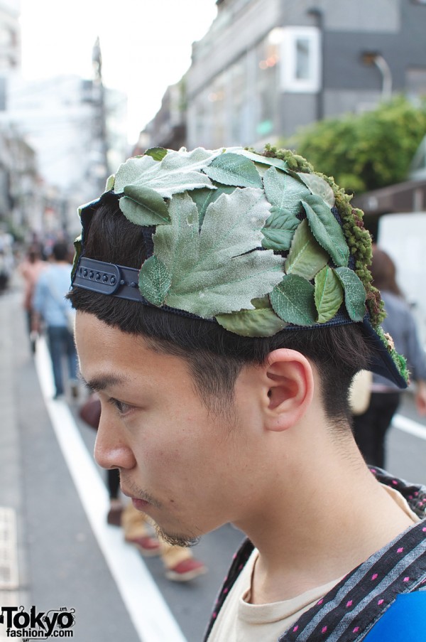 Japanese guy wearing Otoe hat with leaves