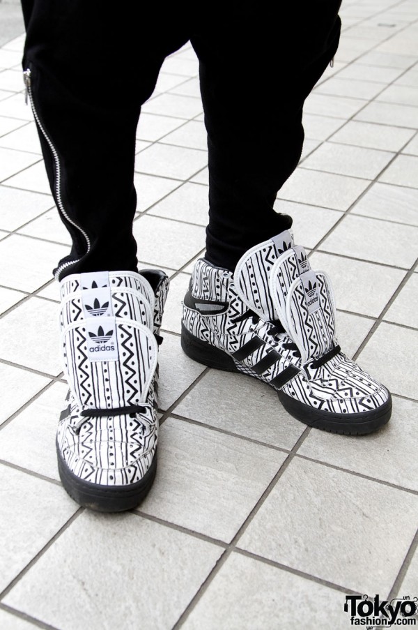 Triple tonge Jeremy Scott x Adidas shoes