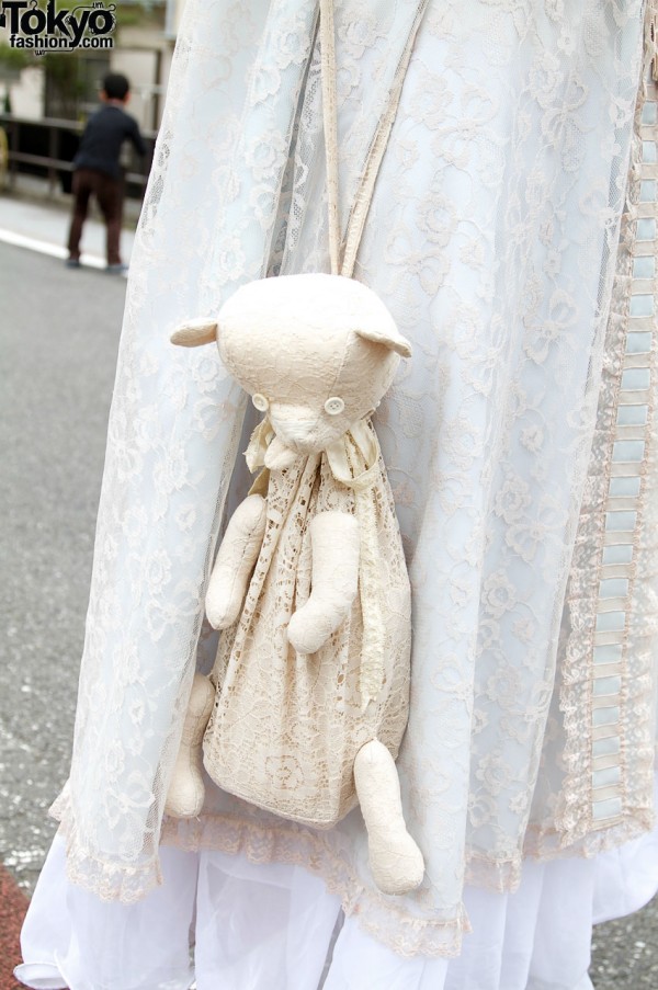 Lace teddy bear purse from Tarock