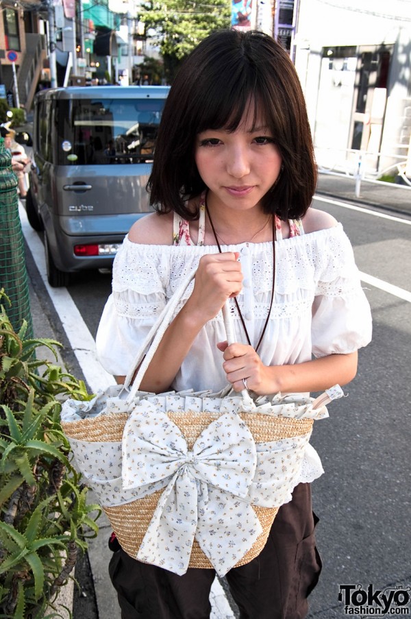 Japanese Girl & Cute Straw Purse