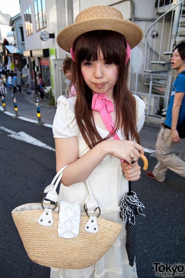 Cute Straw Bag in Harajuku