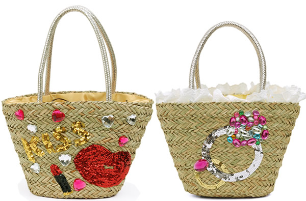 5 FUN WAYS TO DRESS UP A STRAW BAG FOR SUMMER