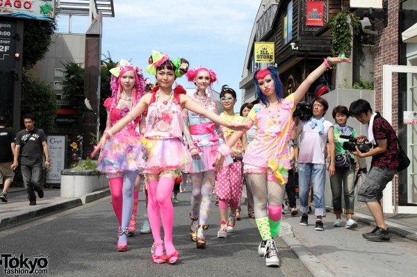 6%DokiDoki Harajuku World Tour