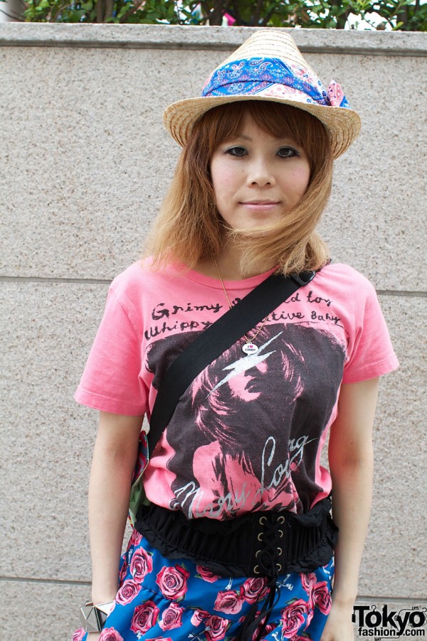 Straw hat & Candy Stripper top