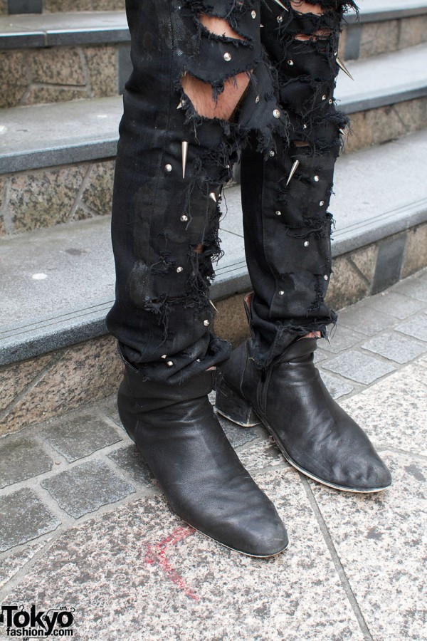 Ripped & spike skinny jeans, Dior boots