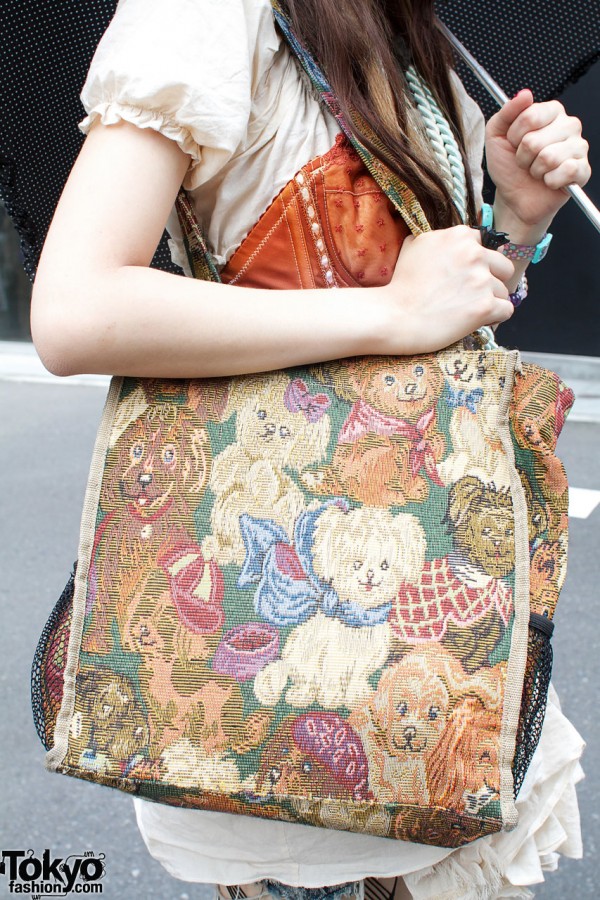 Tapestry bag with puppies