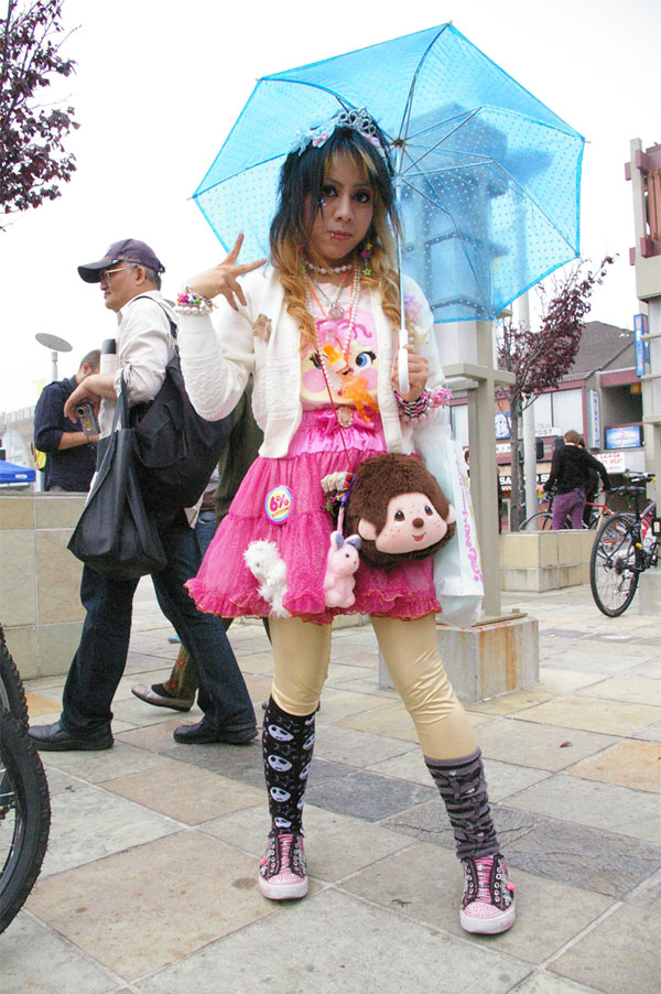 6%DOKIDOKI SF Fashion Walk