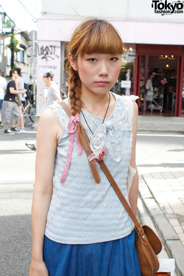 Lace-trimmed blouse & cross body bag