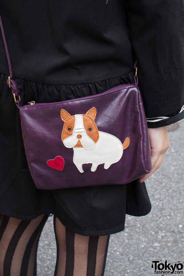 Purple leather bag with puppy applique