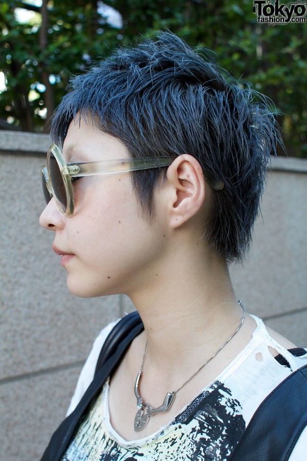 Short hair & Marui sunglasses