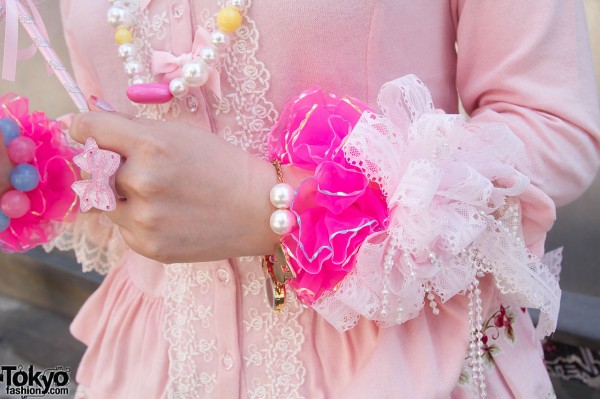 Lace cuff & plastic beads