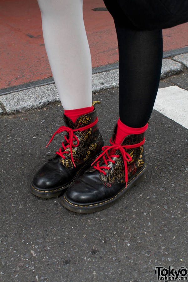 Black & white stockings with resale boots