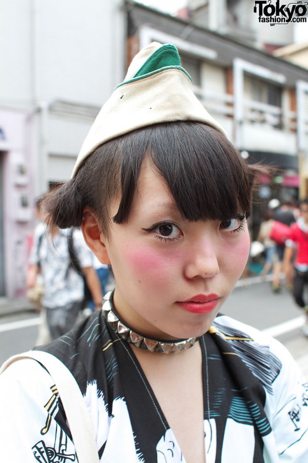 Odango buns, studded collar & military cap