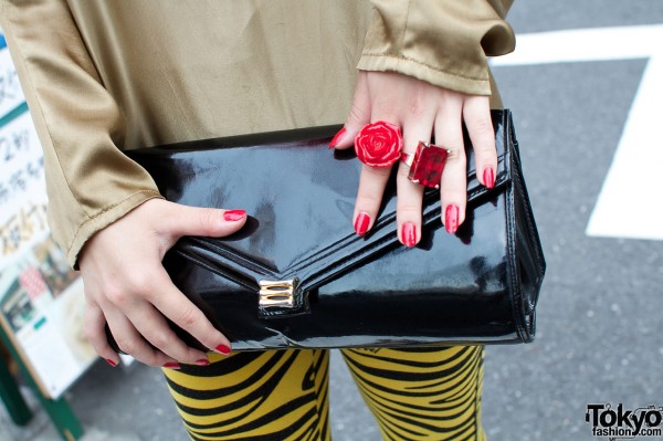 Red rings & black patent clutch