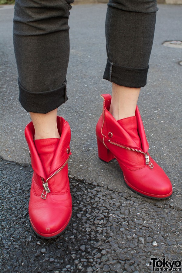Banal Chic Bizarre red zippered boots
