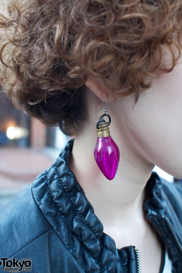 Light bulb earring