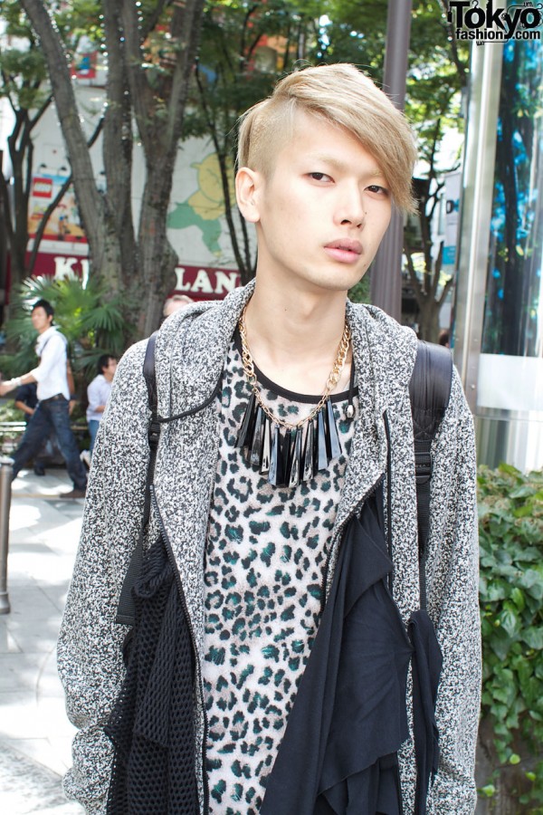 Blonde hair & Yaponskii cheetah top