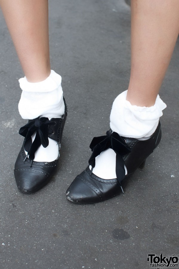 Emon cuffed socks & Mary Jane shoes