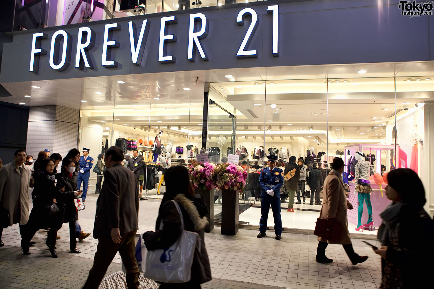 of the biggest forever 21 store in all of asia