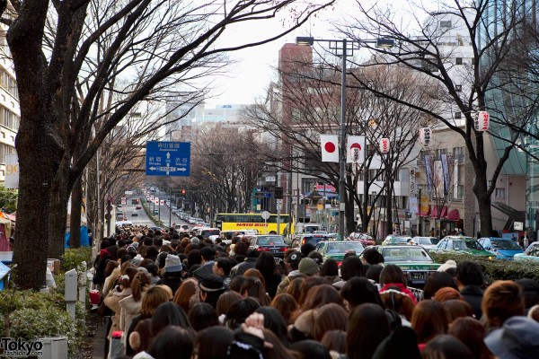 LaForet Harajuku New Years Sale Line