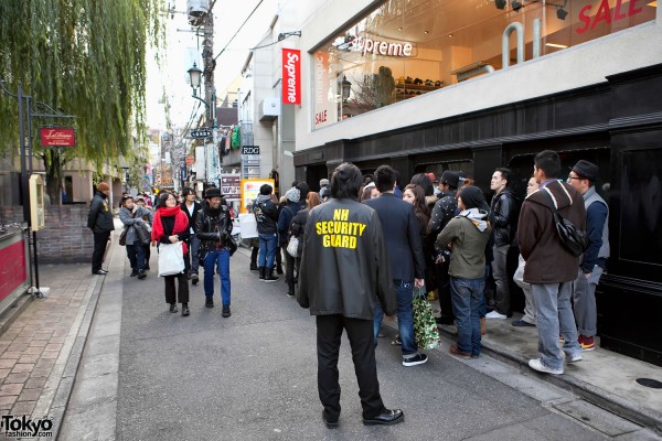 Neighborhood & Supreme New Year Shoppers