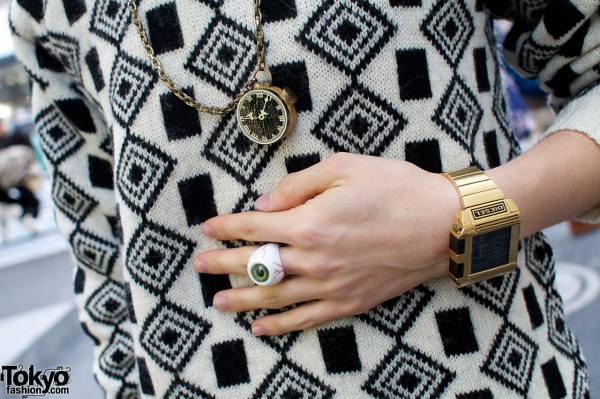 Diesel watch & eyeball ring