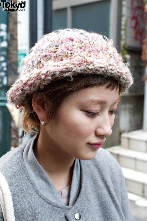 Resale knit hat & Aqvii earring