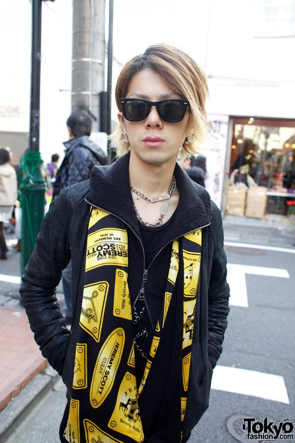 Ray-Bans & Jeremy Scott scarf